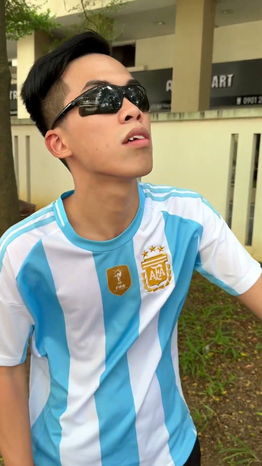 LNF - 2 Chàng mù may mắn || Lucky blind people #shorts