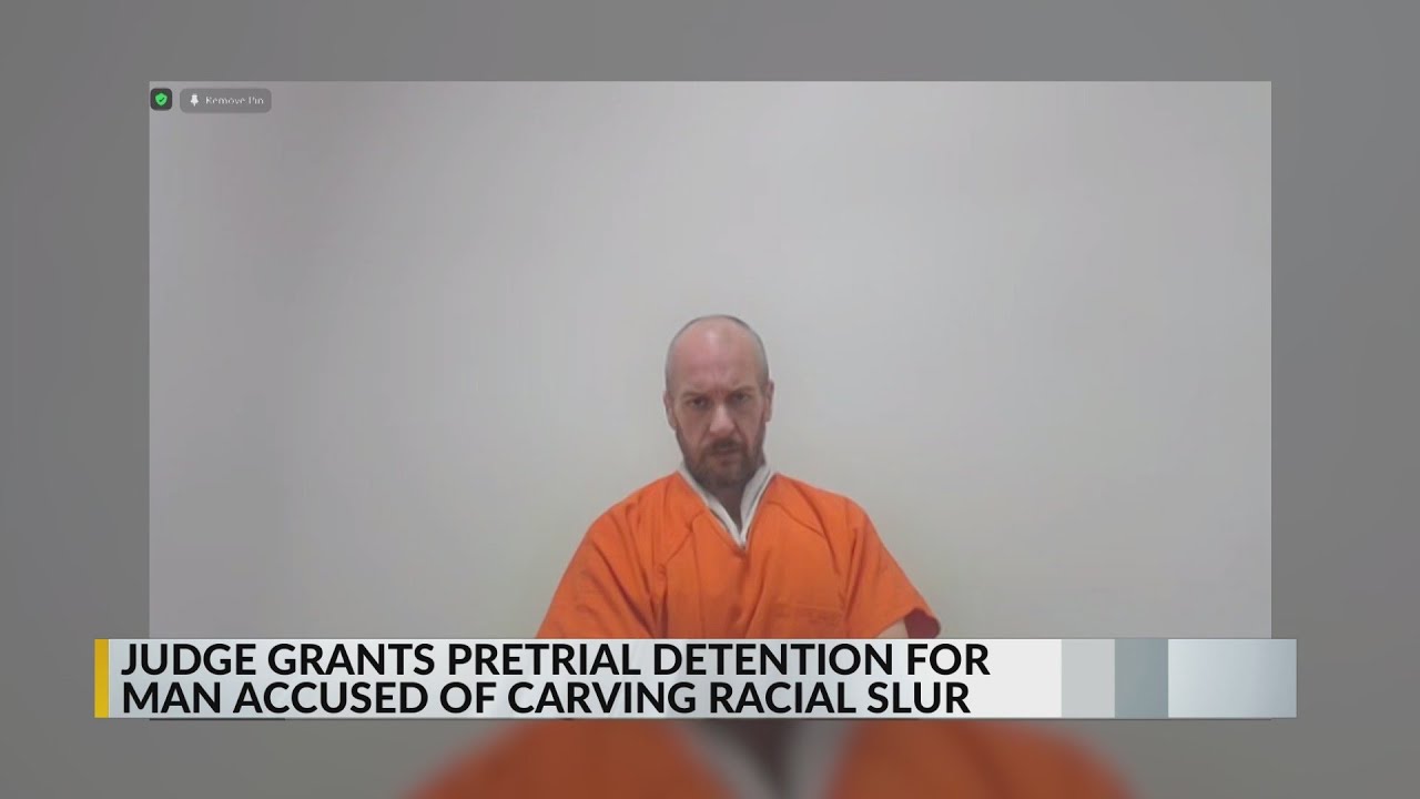 Albuquerque man accused of carving racial slur to stay behind bars for ...