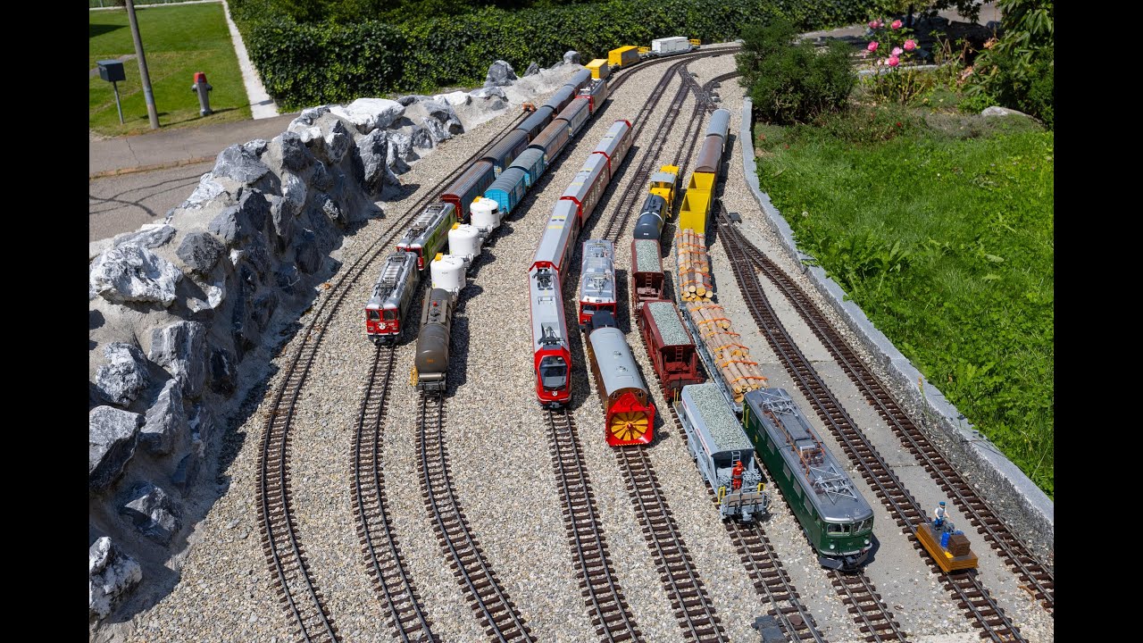 Spur G Doppeltraktion Fahrtag 13. August 2023 - Zugfahrt auf unserer LGB Gartenbahn in 4k