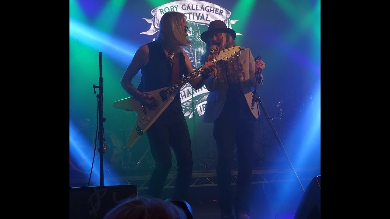 Pat McManus & sp. guest Cormac Neeson, 'Tattoo'd lady', Ballyshannon, Roryfest, 'BigTop', 30.05.25