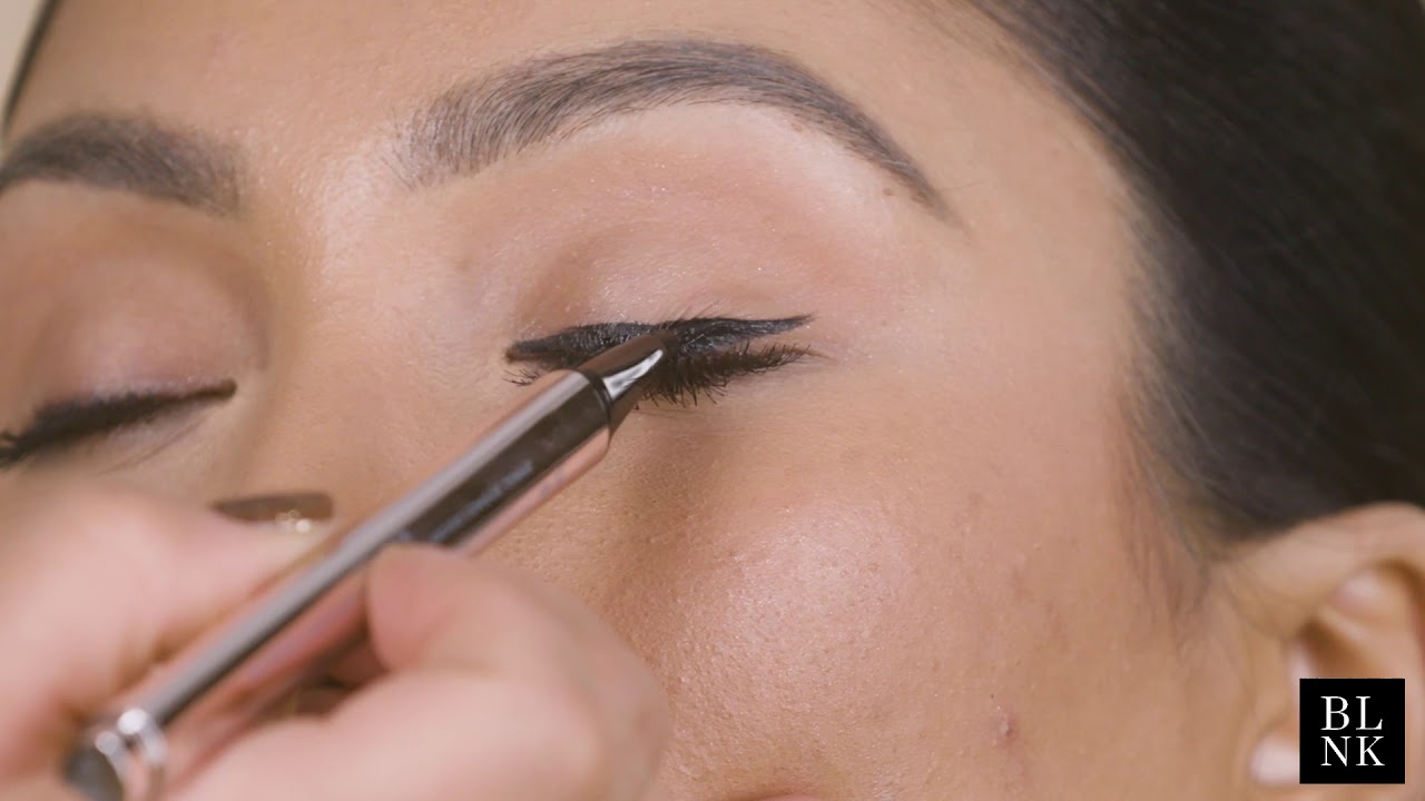 How to Apply Eyeliner on Almond-Shaped Eyes