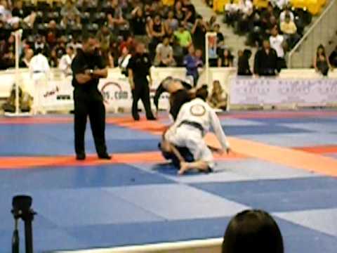 2009 Jiu Jitsu World Championships-Fe...  Light Feather Weight Purple Belt-Shama Ko vs. Carla Franco