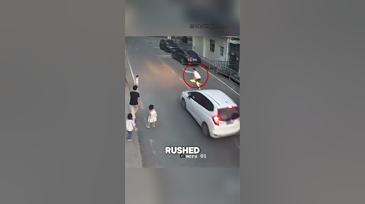 Man Risks His Life to Save Toddler Who Ran Into Traffic | Heartwarming Real-Life Hero Moment
