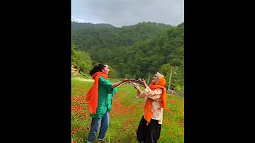 رقص دخترای مازندرانی با موزیک شاد 