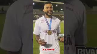 Thomás na voz! Nosso Geovanni Henrique acompanhou a festa do Juventus após o título do Paulistão A2.