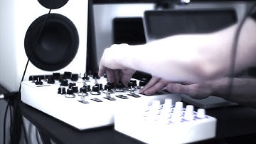 Live Jam: Dark Ambient w/ SOMA Lyra-8