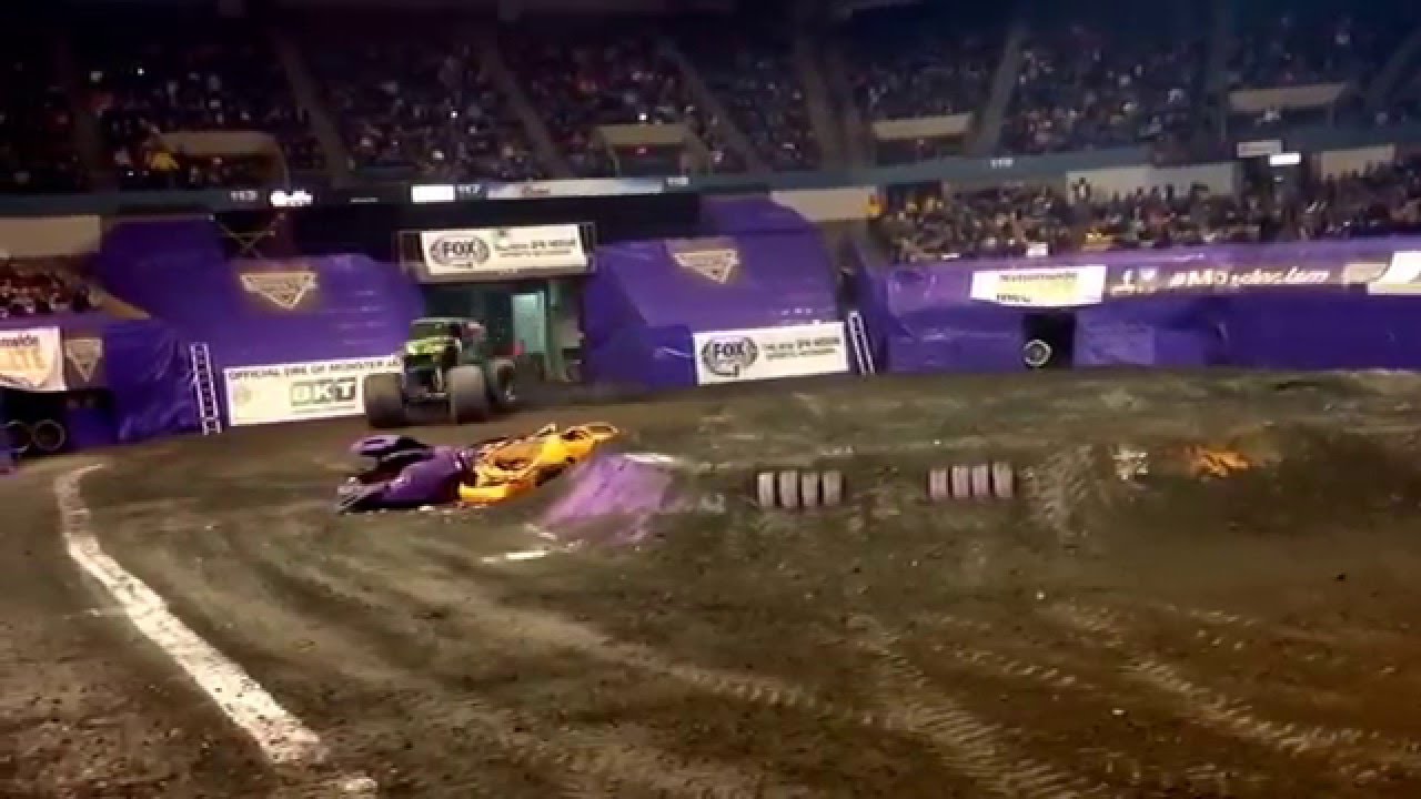 Monster Jam DCU Center 2016 Grave Digger YouTube