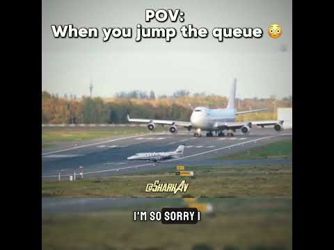 POV: When you skip the lunch queue 😳😭🤣 | #aviation #plane #avgeeks #peakaviation