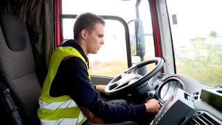 Calais: les routiers expriment leur colère face aux migrants