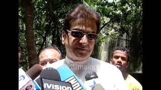 Jeetendra on Yash Johar: I never worked in his films, but still felt a strong bondage (sic) with him