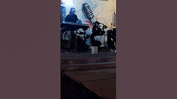 melompat lebih tinggi Shella (coverl