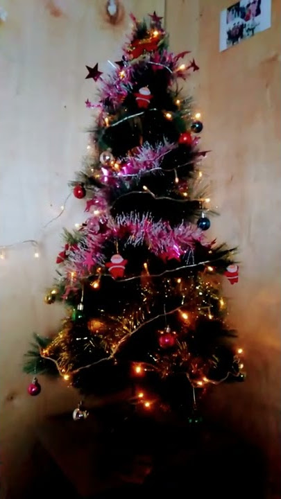 Pohon Natal Yang Indah