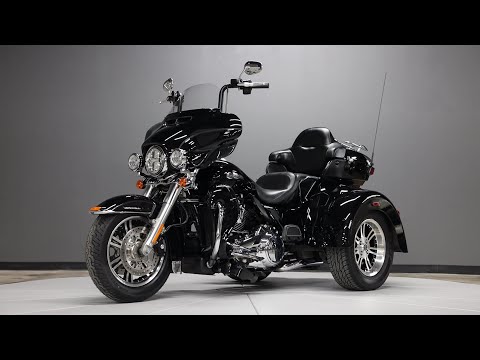 2019 HARLEY DAVIDSON TRI GLIDE ULTRA CLASSIC FLHTCUTG TRIKE TEST