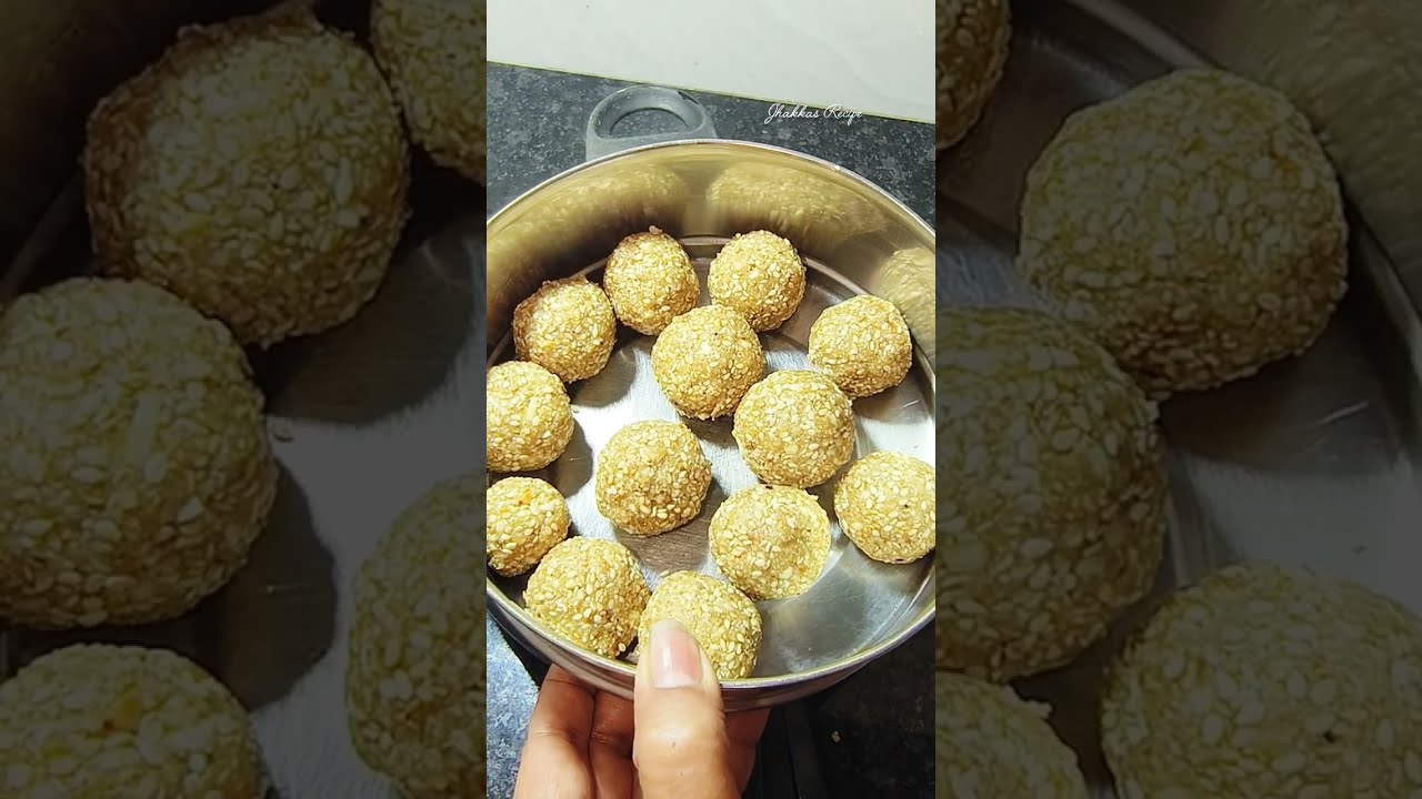 कुकरच्या एका शिट्टीत तीळगुळाचेलाडू दोन बोटांनी सहज तुटेल एवढा खुसखुशीत तयार होतो व्हिडिओआवर्जून पहाच