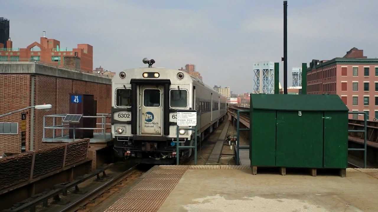 Metro North Arriving at Harlem-125 St