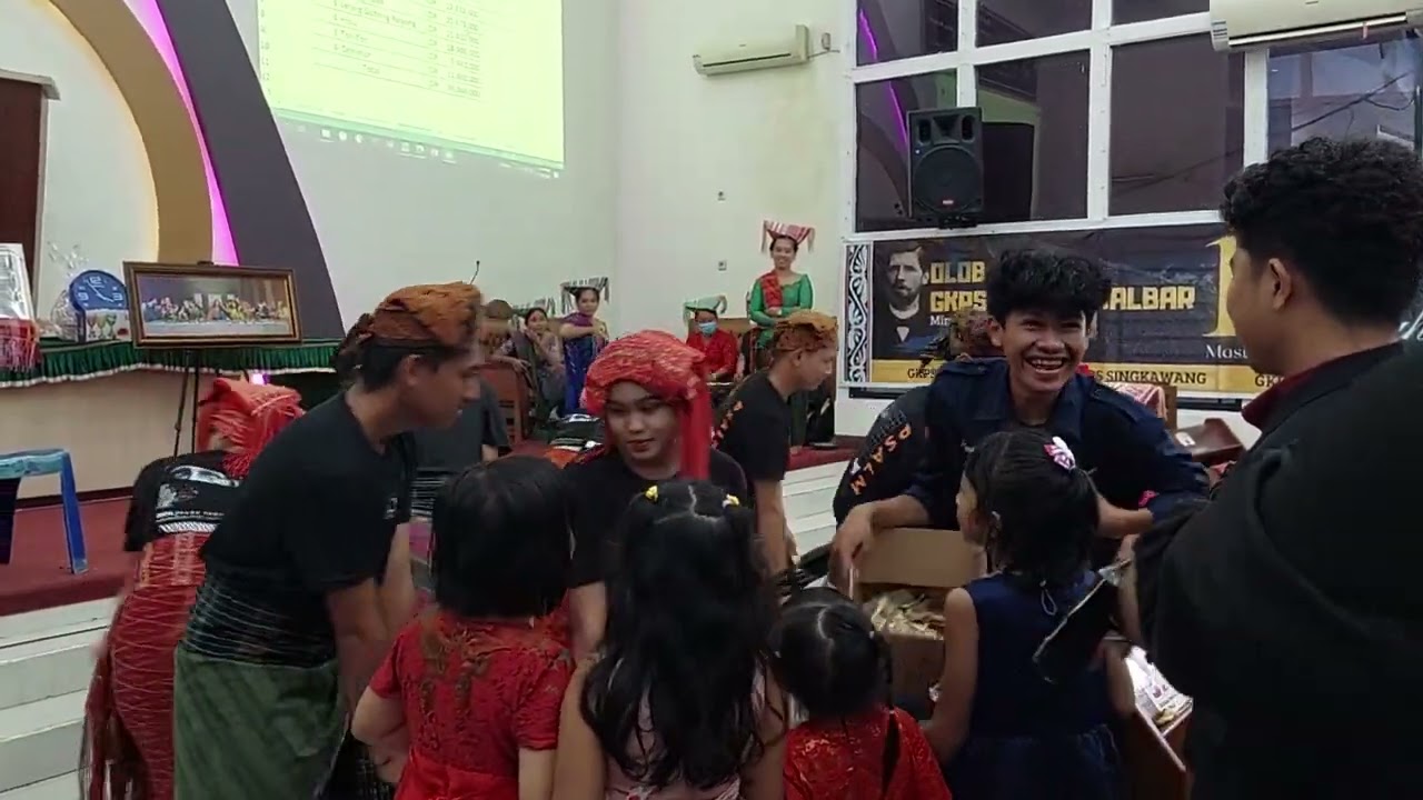 tor-tor-namaposo-pada-pesta-olob-olob-gkps-resort-kalimantan-barat-2022