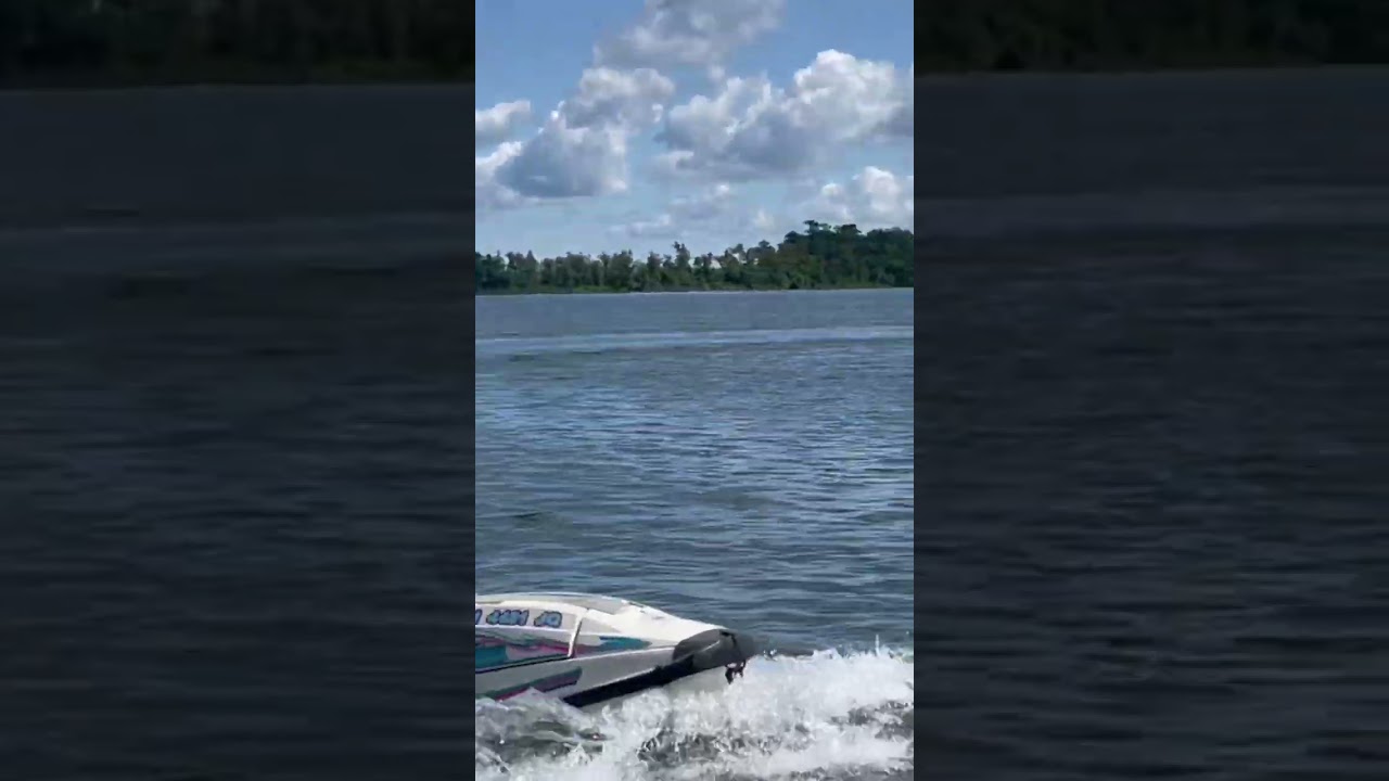 Olivia and mommy on the Yamaha 650 super jet 1990 vintage
