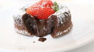 Como fazer Petit Gâteau - YouTube