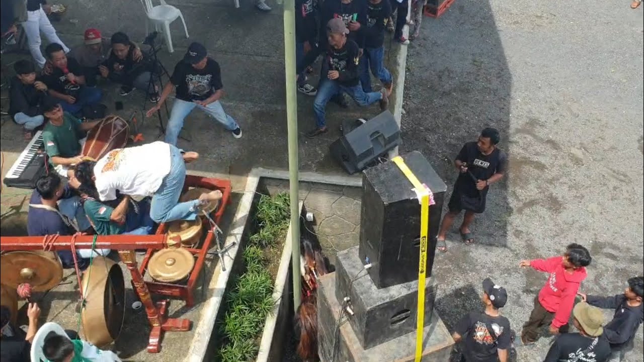 SEMUT IRENG NGAmuk Gamelan ! Tragedi MOBBY PARK Bangkit Wahyu Samodro