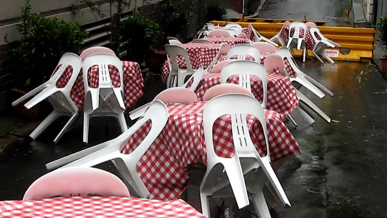 EastSydney.Tv Primo Italiano 23052010 Chairs