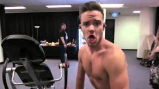 Famous One Direction 1D-Day - Talk dirty to me (full) Wealth