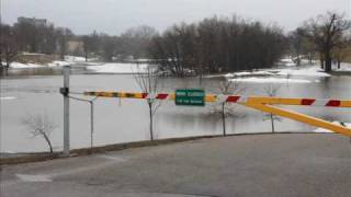 Fargo Flood Fight Begins 3-15-2010.wmv