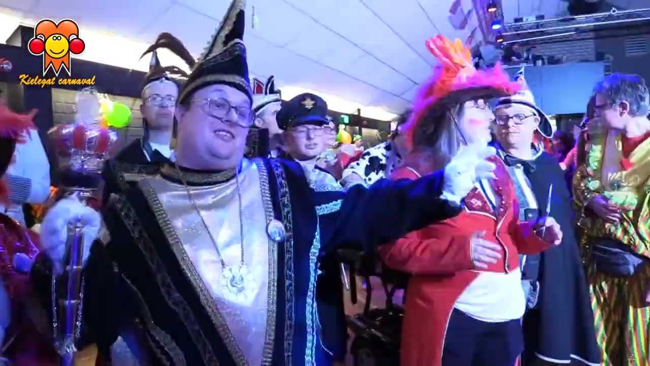 Kielegat Rolstoelcarnaval met Stichting B.A.S. in de koe 2024
