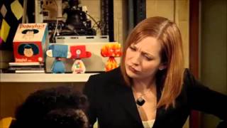 IT Crowd : Moss explaining his job to Jen VOSTFR