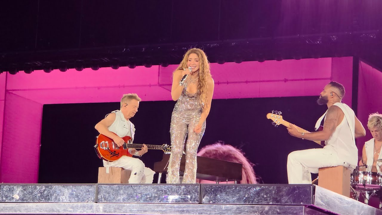 Dia de Enero - Shakira En Vivo Estadio GNP Seguros 