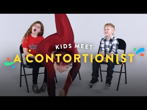 Kids Meet a Contortionist | Kids Meet | HiHo Kids
