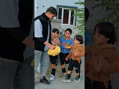 حزين موقف جميل جدا لهذا الشاب
