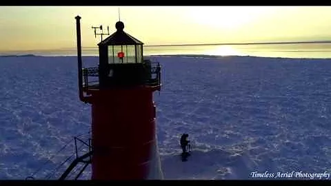 Polar Vortex Frozen 4K Footage of South Haven Lighthouse Must see! Pure Michigan Travel