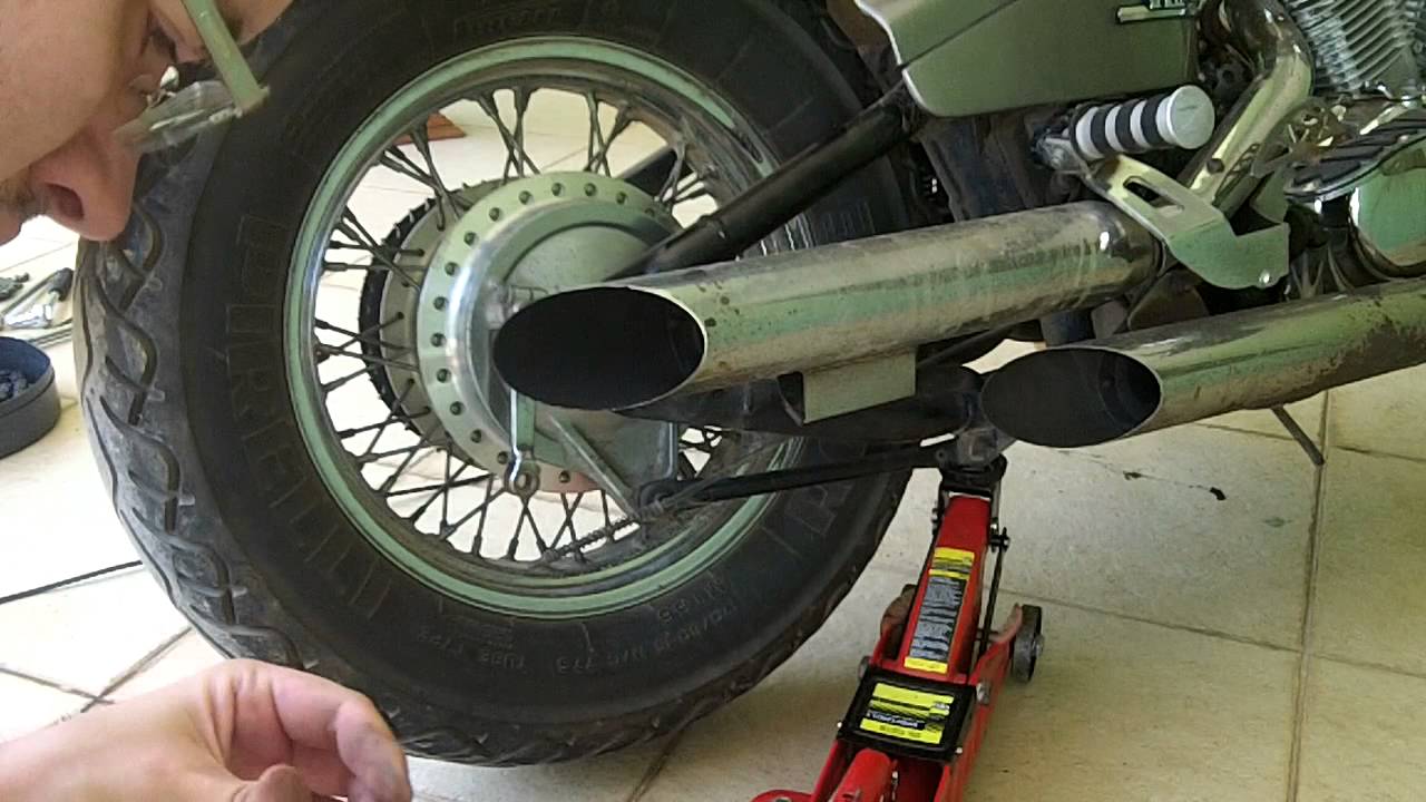 Troca relação Honda Shadow 600 (parte 1/3 - desmontagem/troca coroa)