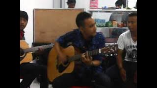 Live T.&.T Rockabillypunx (cover suicidal sinatra) Masa Kecil accoustic