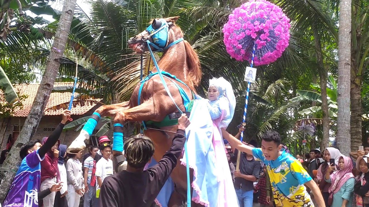ARAK ARAKAN DESA KESE