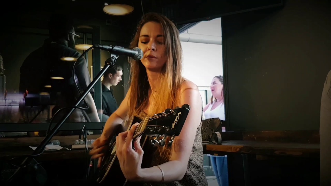 Gill Montgomery performing "Crusader" acoustic