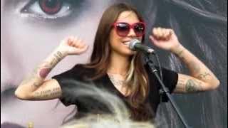 Christina Perri - A Thousand Years (Live from Tent City 2012)