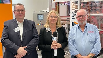 Interpack 2023: Lindy Hughson with Brian Gilmore from FlexCAM and Vincent Altazin from Tecma Aries