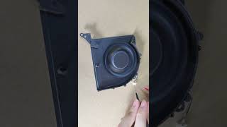 UGREEN Smart Bluetooth Tracker, Keys Finder Item Locator Smart