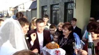 Встреча молодоженов у входа в ресторан! Встреча молодоженов у входа в ресторан!