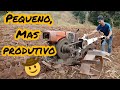 Não se vê todo dia! Micro-Trator Arando Terra