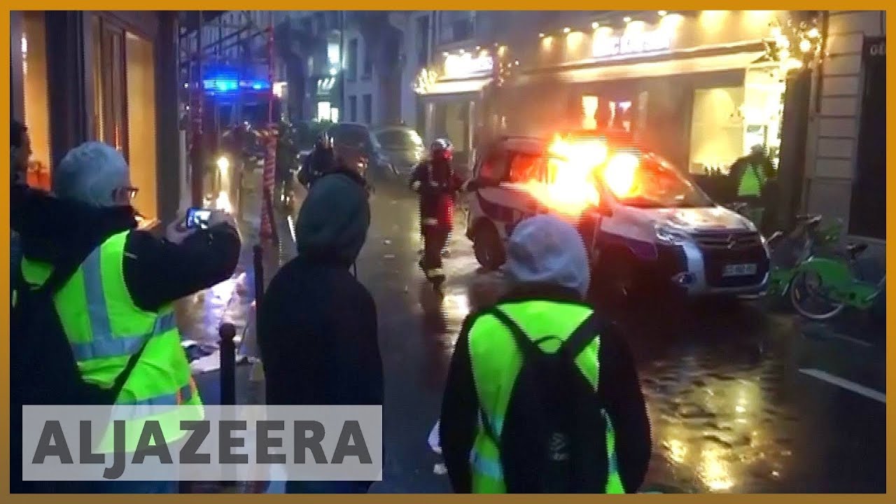 🇫🇷 الشرطة الفرنسية تعتقل العشرات بعد إحراق سيارات في اشتباكات باريس | الجزيرة الإنجليزية
