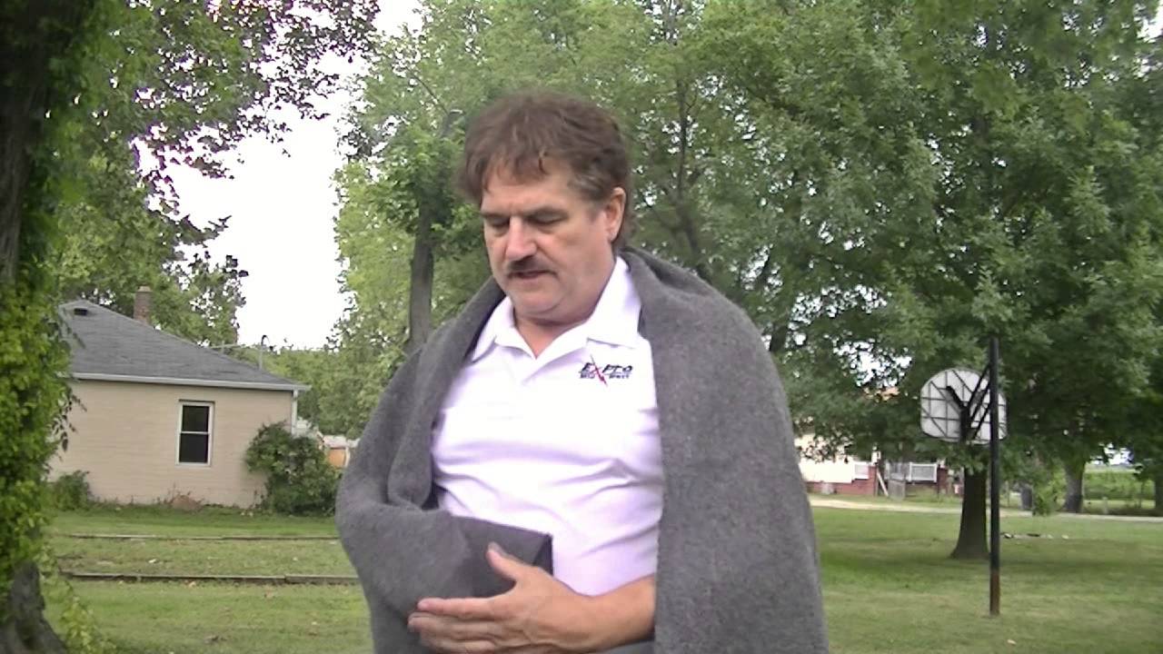 Product Review The Harbor Freight Wool Blanket YouTube