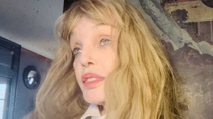 Arielle Dombasle - If you have a little spleen... Rhum & Coca Cola !