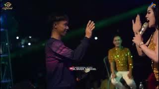 REBUTAN WADON - SYAHLA AYU BLMUSIK LIVE IN CITEREP WALANTAKA