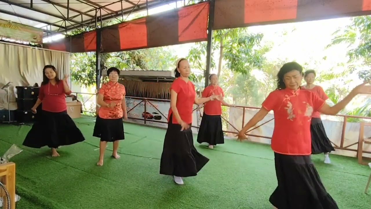 ท่าเต้นง่ายๆ#สวัสดีวันตรุษจีน#กลุ่มชีวิตติดรำและผองเพื่อน