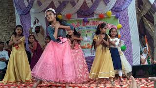 Chanda ne puchha taro se..Mere papa 2nd classs girls best performance MiUI school annual function