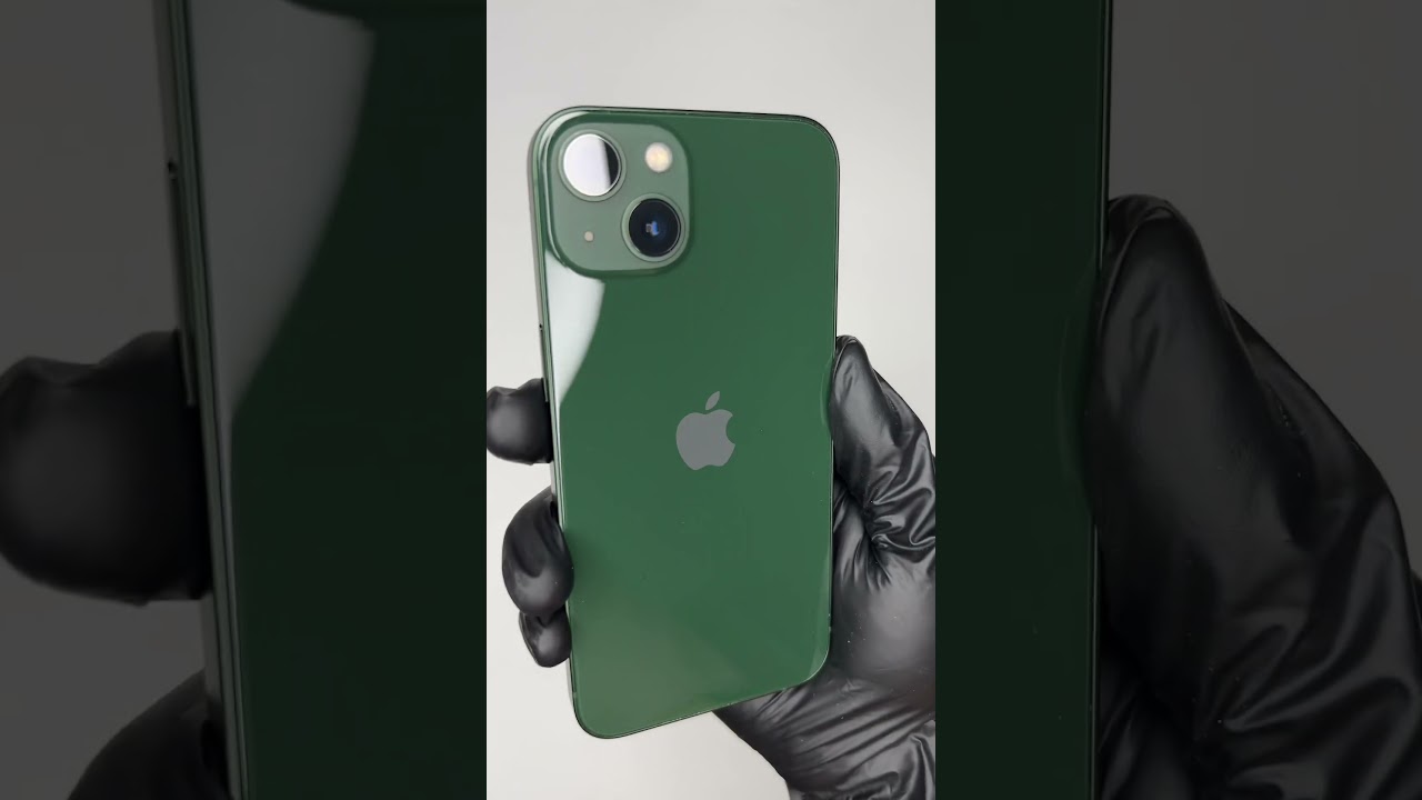 Необычный зелёный iPhone 13 
