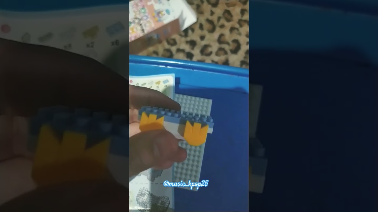 MAKE BRICKS DONUTS SERIES NEW DONALD DUCK 