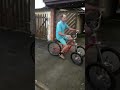 Triciclo invertido em aço inox